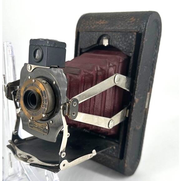 Vintage Kodak Folding Pocket Camera with Maroon Bellows & Leather EKC Case - Picture 1 of 16